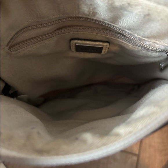 Guess cream off white crossbody bag - Picture 4 of 6